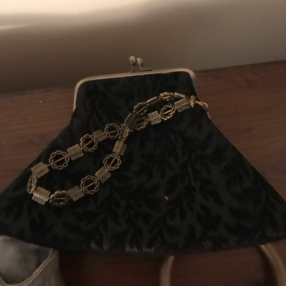 Designer purses - Picture 2 of 8